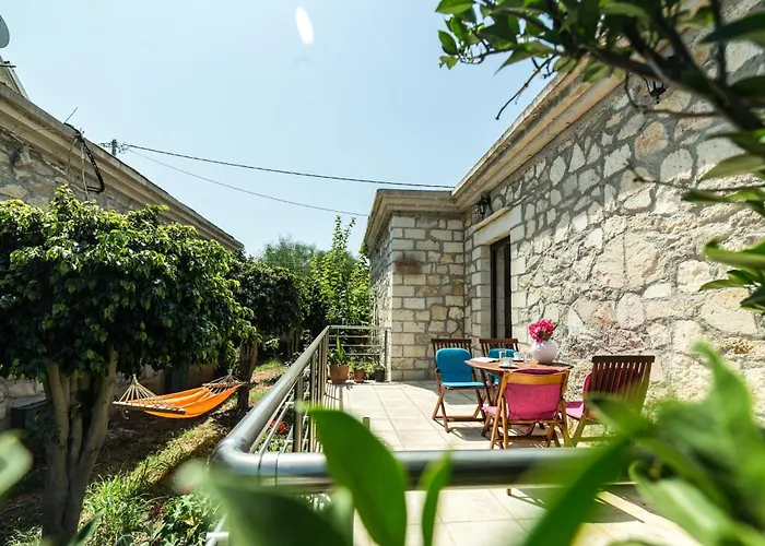 Zouri Apartments